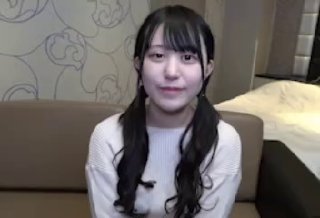 69上位骑乘翘屁股老汉推车，晃动大奶呻吟娇喘非常诱人