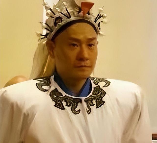 连奕名陈实