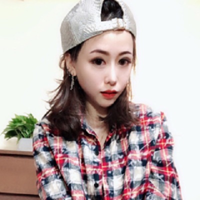斗鱼卡卡微博