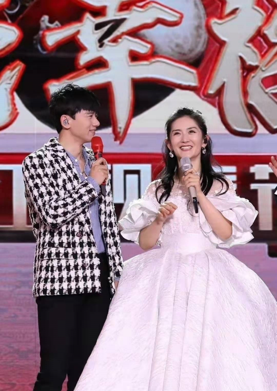 张杰和谢娜二胎生的男孩女孩