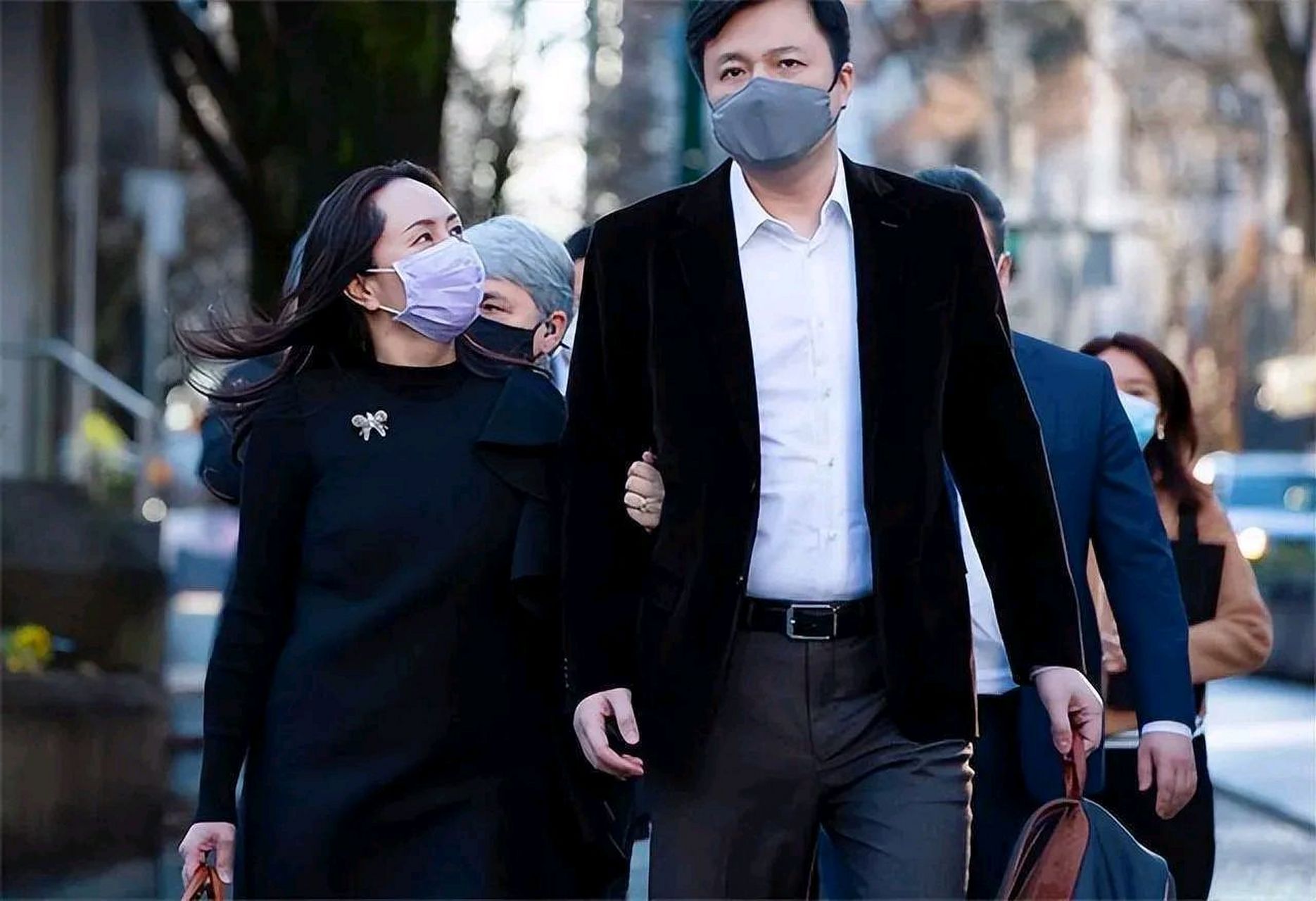 孟晚舟嫁了8次的复杂引见