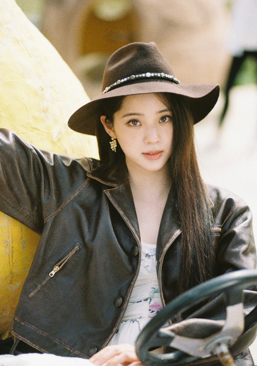 欧阳娜娜雀斑妆