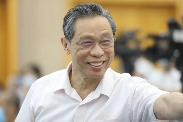 钟南山寄语高校毕业生:要争气的简单介绍