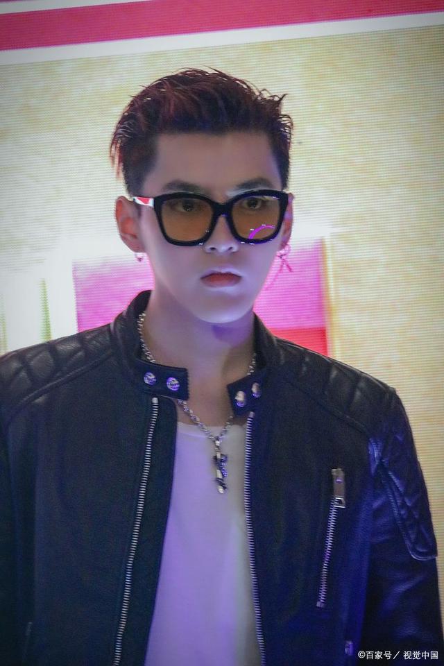 吴亦凡怎么了