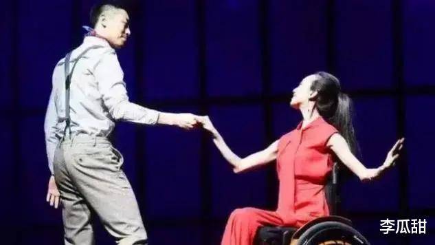 郎昆和刘岩的结婚照