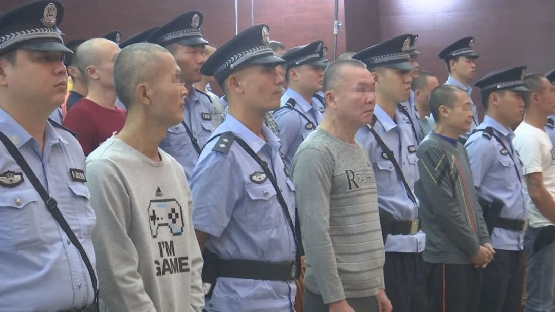 昌江扫黑除恶网黄鸿发