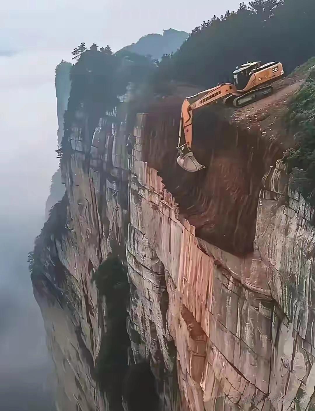 梦见绝壁峭壁