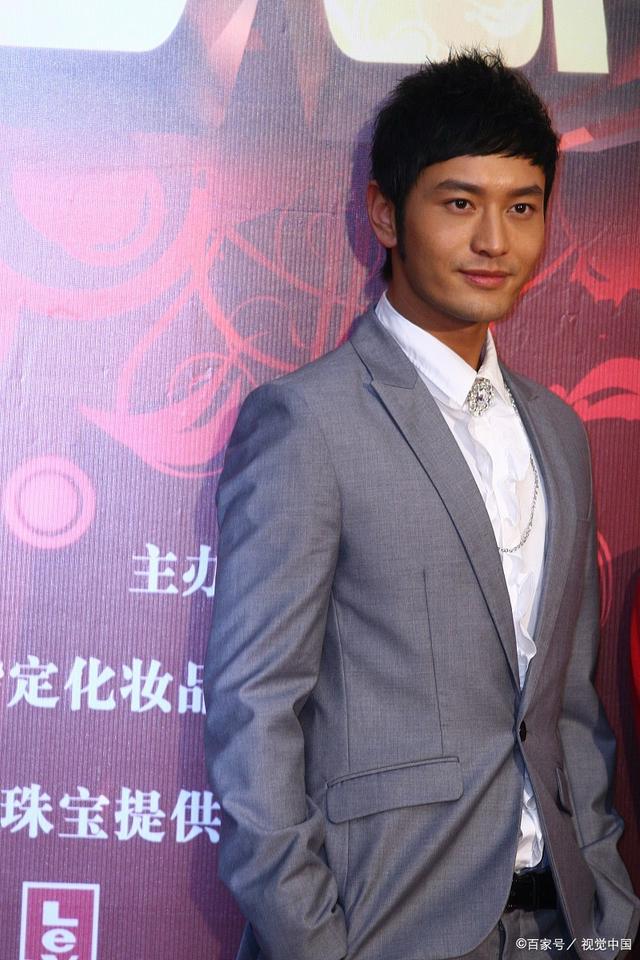 黄晓明植发了吗