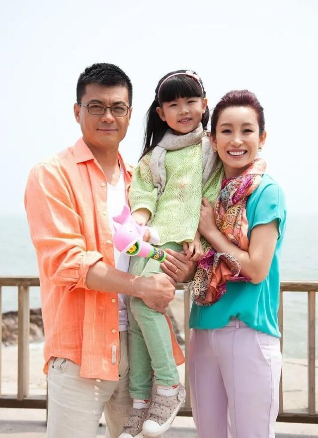 张曦文老公