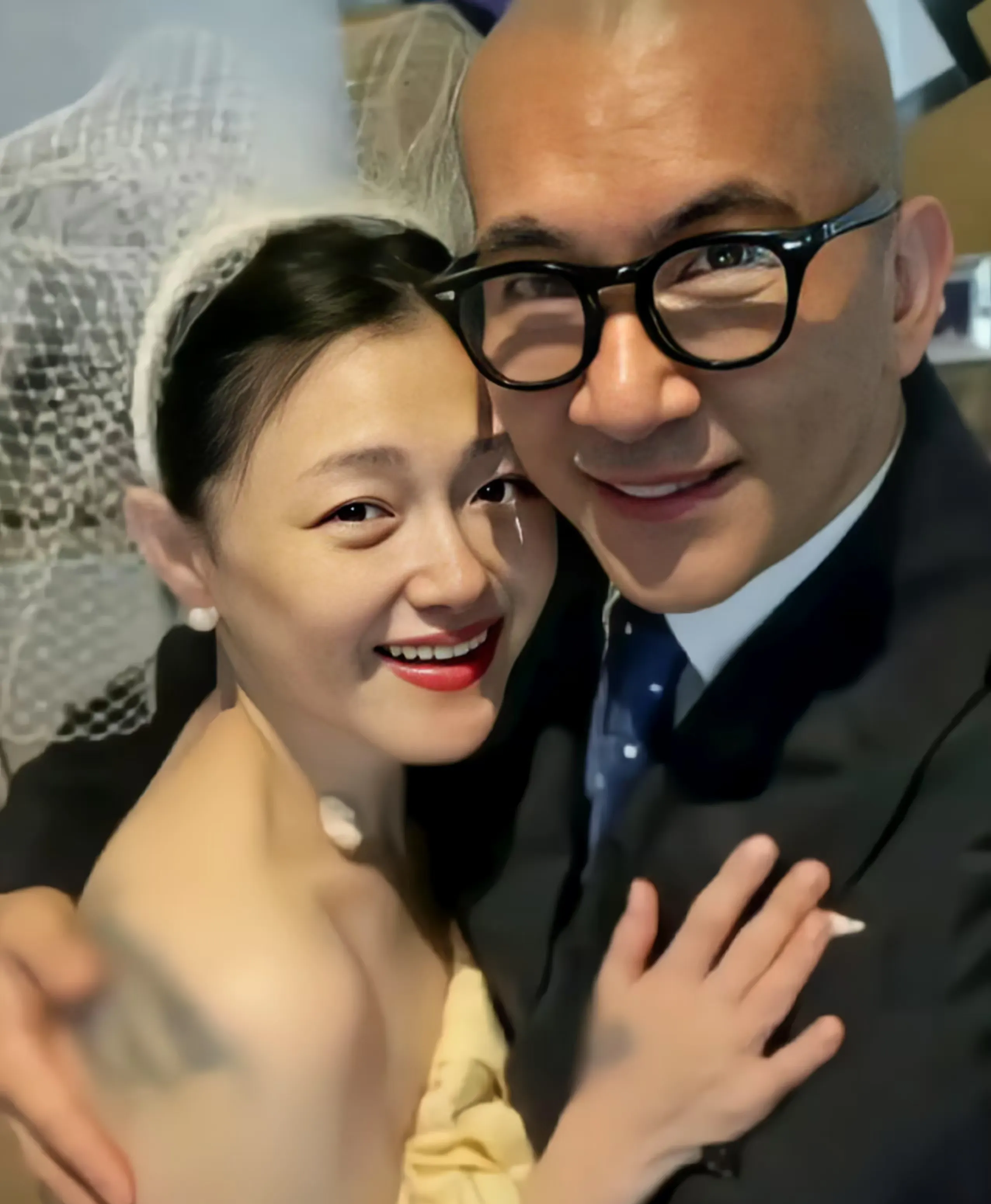 周里京现任妻子