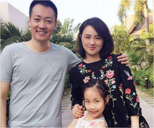 李乃文一家三口照片现任妻子是谁