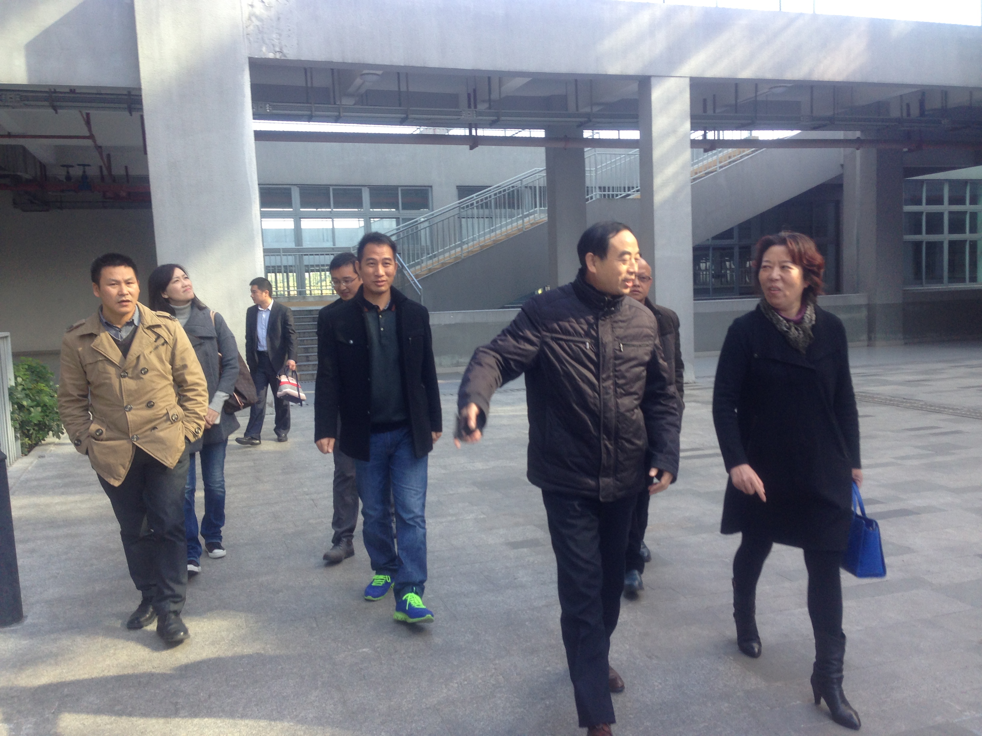 黄鸿发案件对我们从此的任务有什么启发