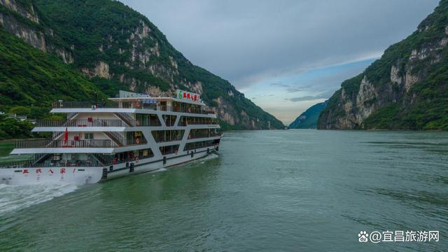 三峡豪华游船