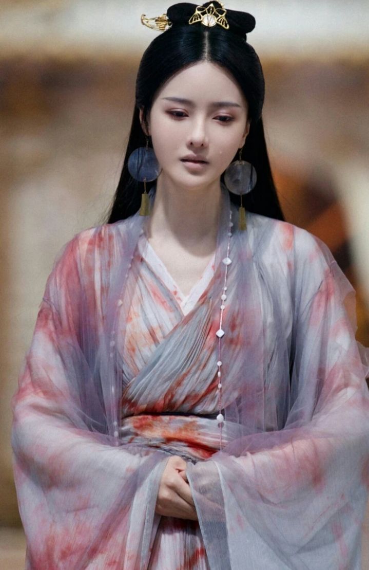 张芷溪八卦