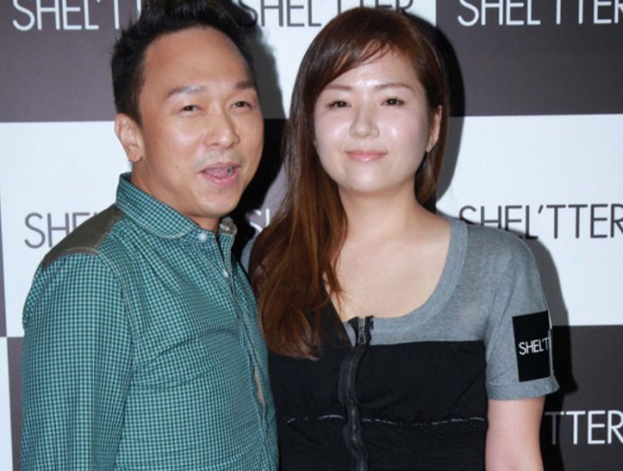 黄家强的妻子是谁