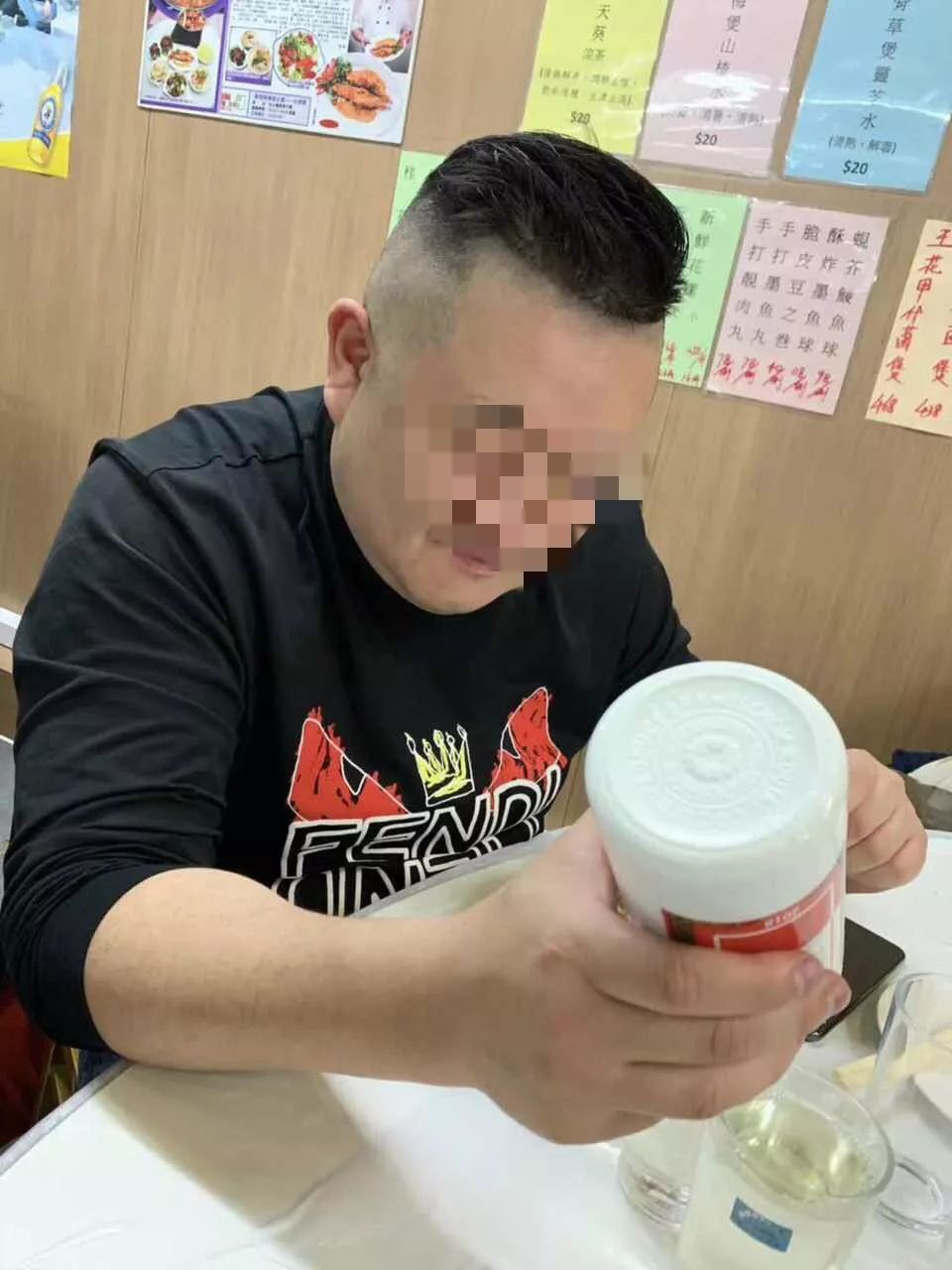 孙小果身后的大佬
