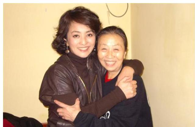 张少华儿子和女儿为什么不管她