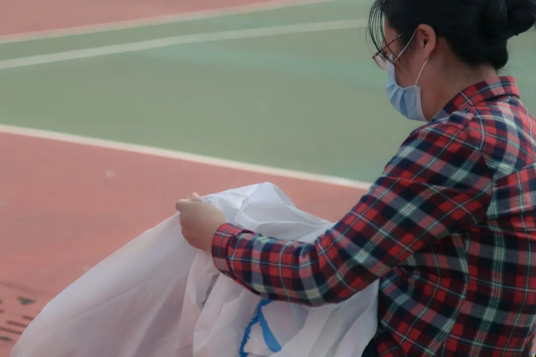 王真洁