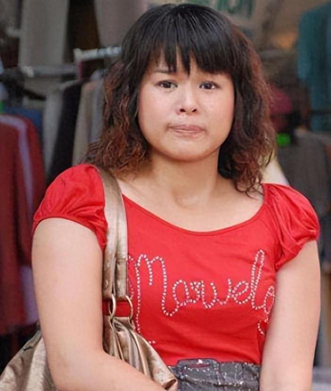 胡杏儿怎么减肥的