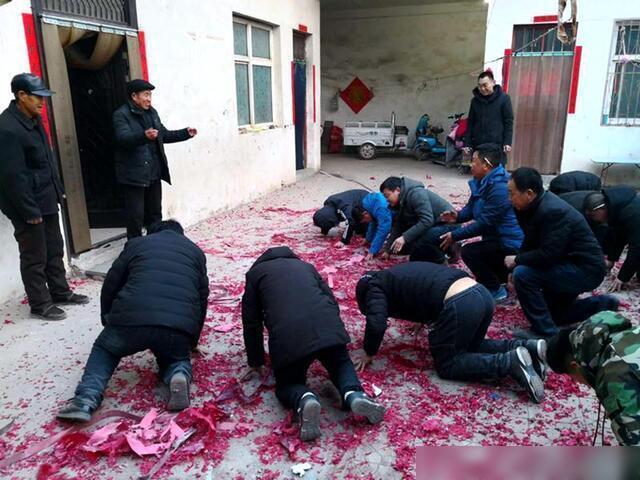 三跪九叩猜一个精确生肖