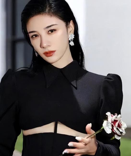 黄奕骂战