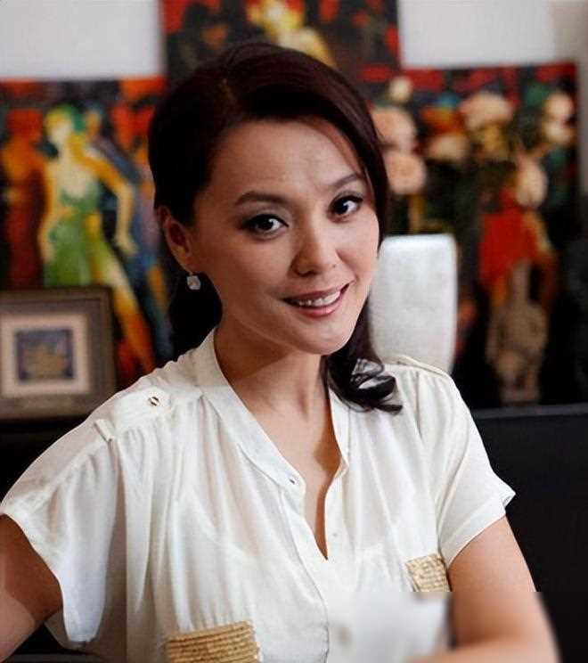 梁爱琪吻戏