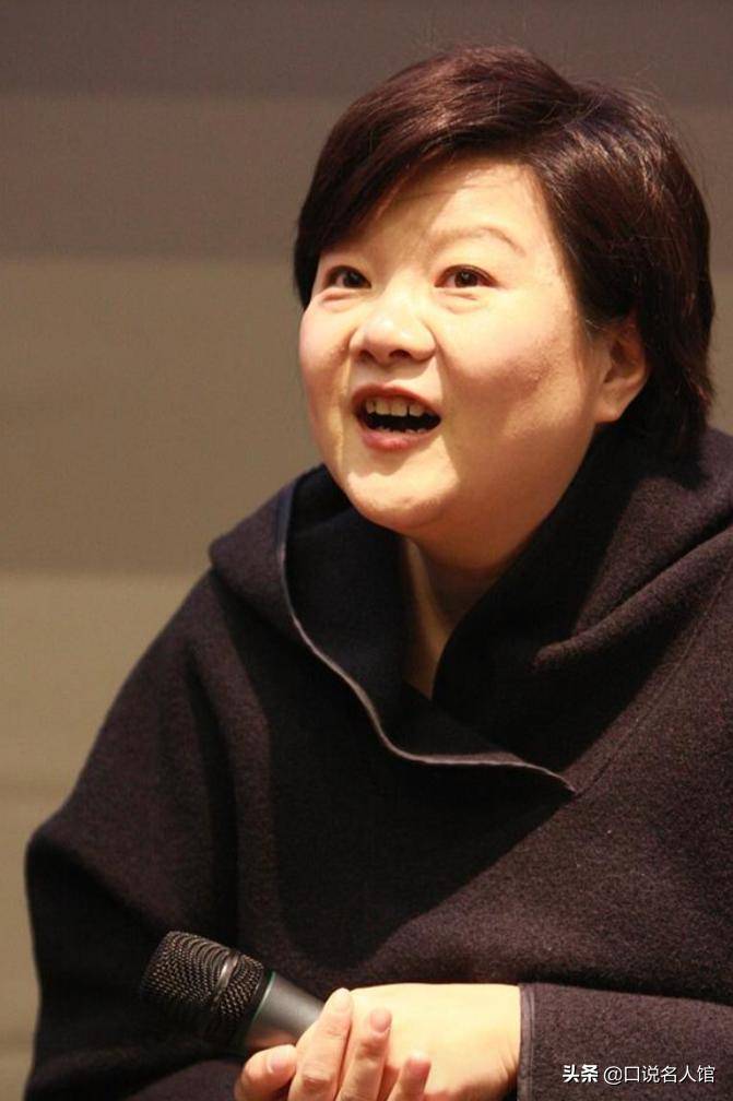 包括为何有人说洪晃长得像谁的词条