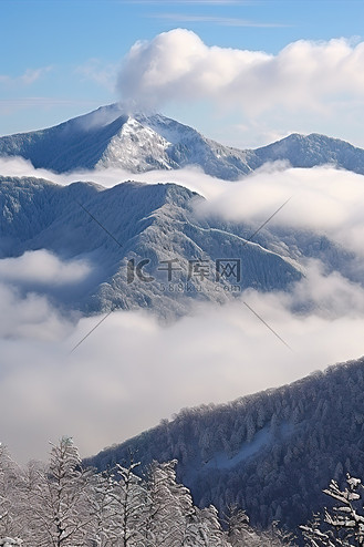 白雪山
