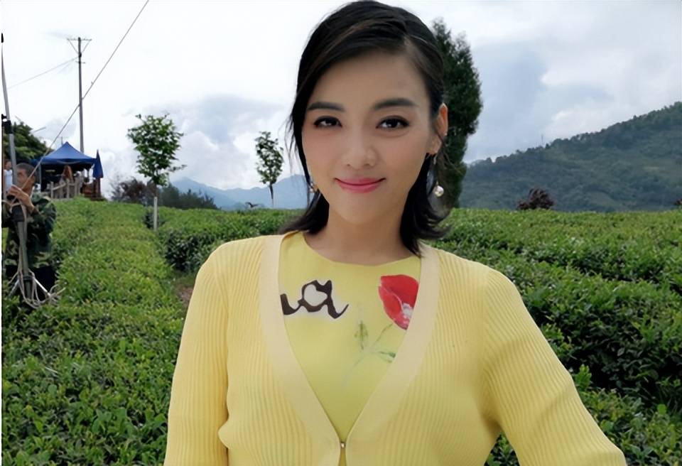 陈思思简历