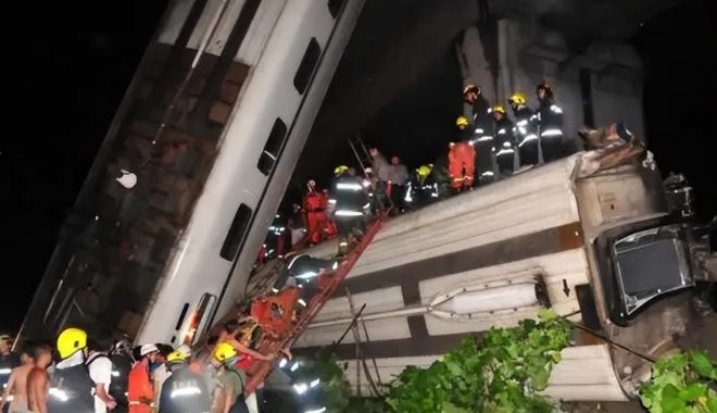 温州火车相撞事件